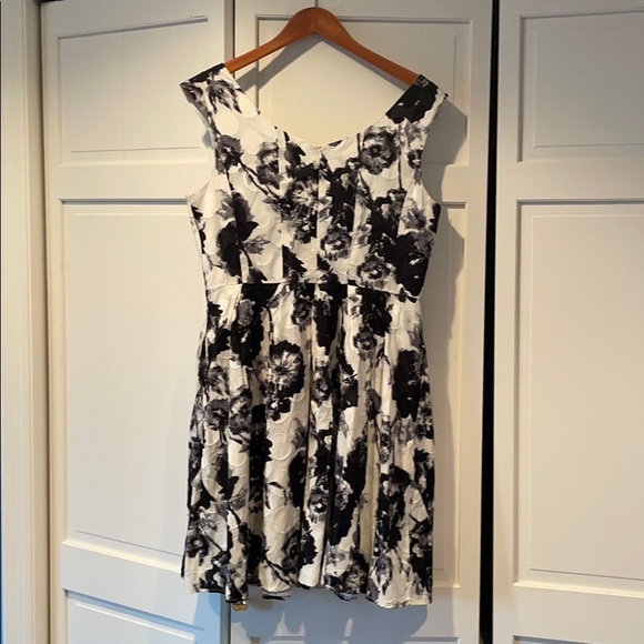 Donna Ricco New York Black and White Dress - Picture 2 of 3